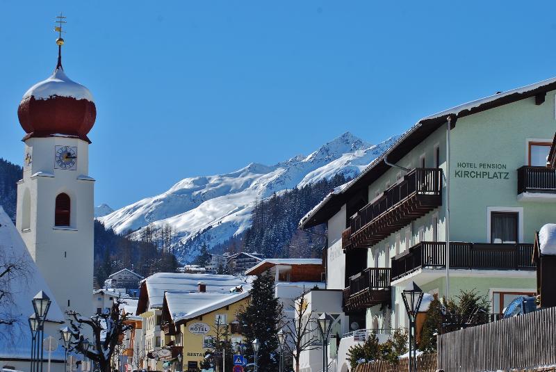 Hotel Pension Kirchplatz Sankt Anton am Arlberg Kültér fotó